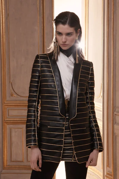Look 30